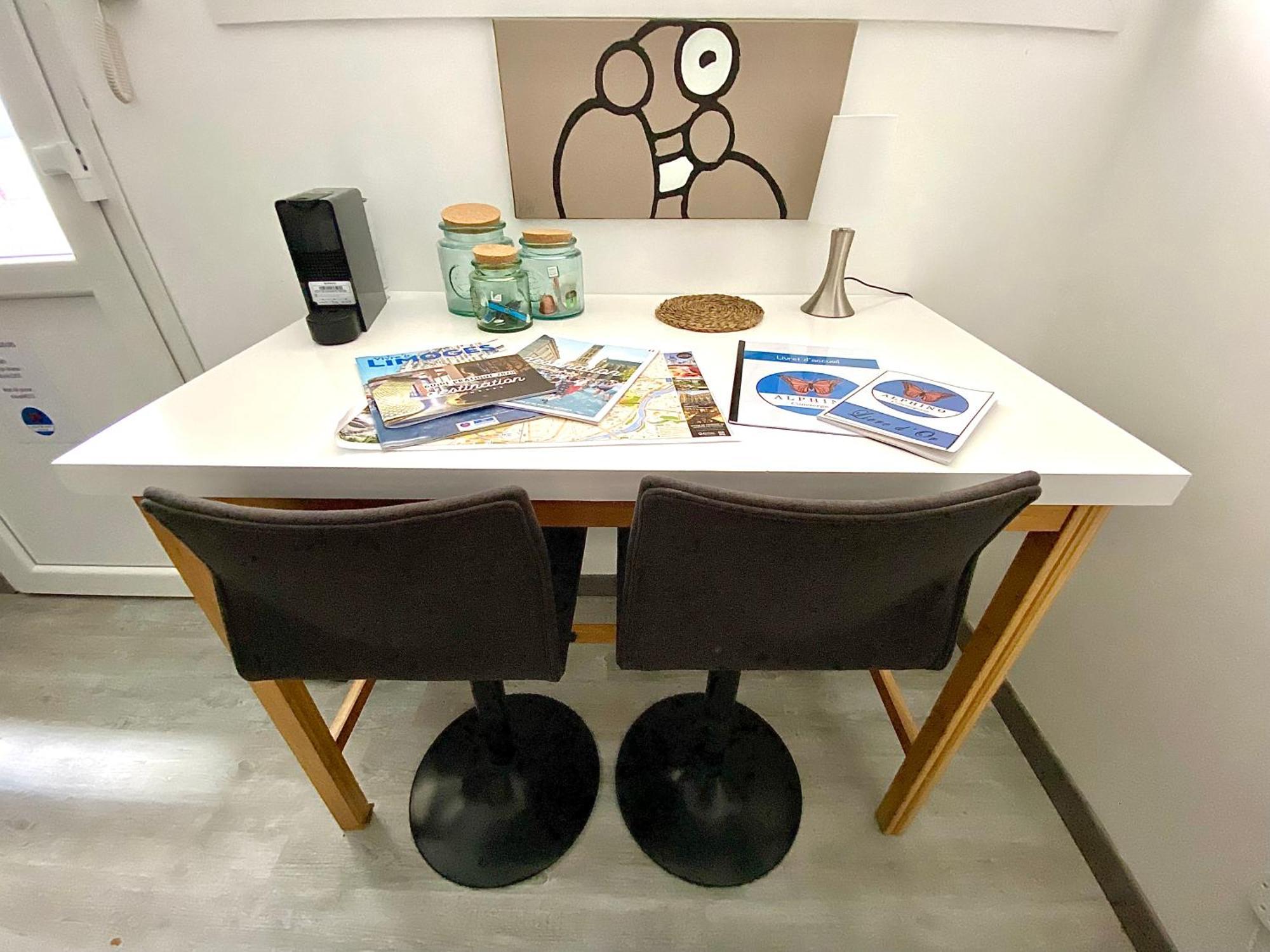 L'Adrien Studio Tout Confort Avec Terrasse リモージュ エクステリア 写真